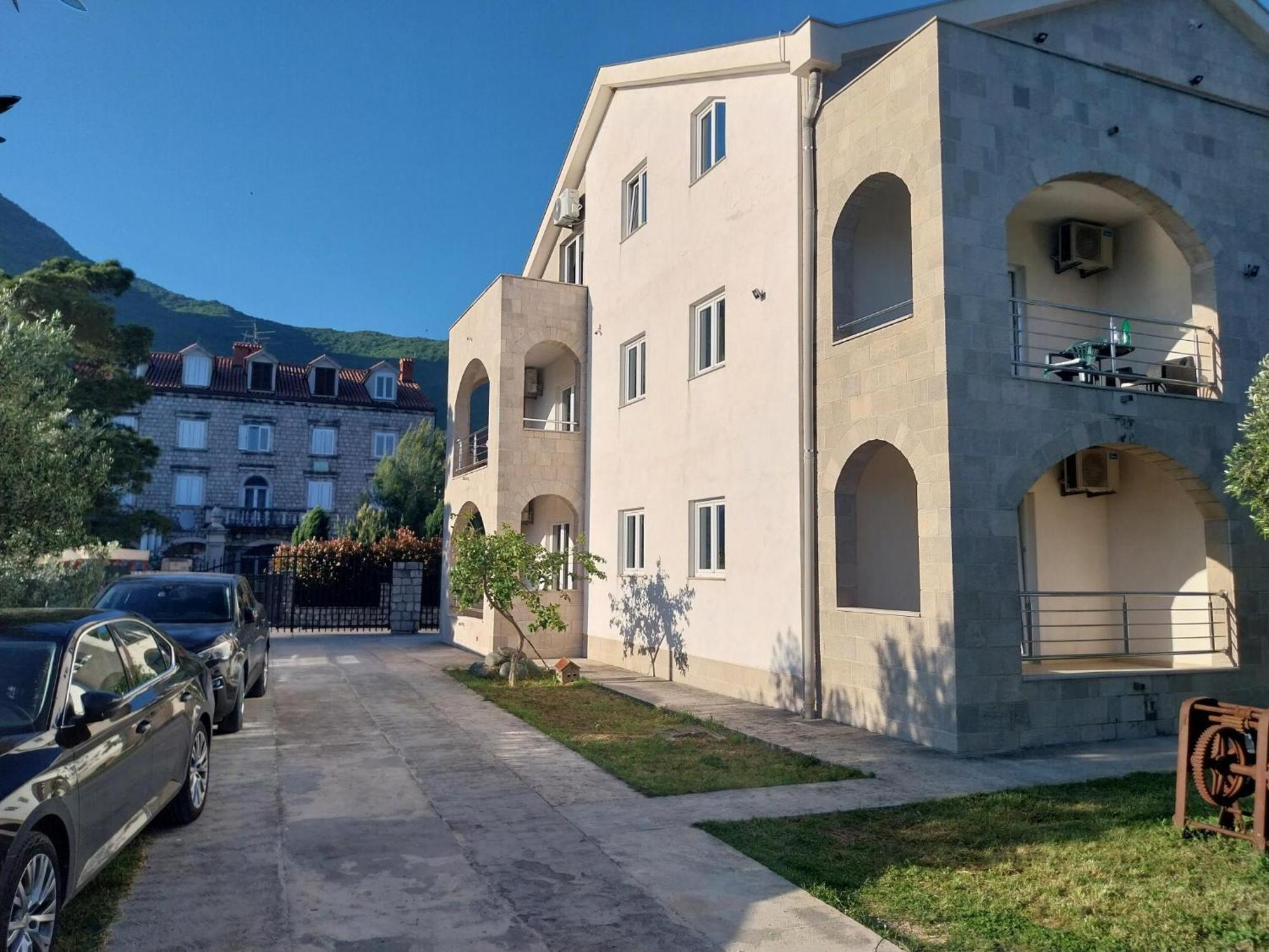 Apartments Villa Danilovic Herceg Novi Buitenkant foto