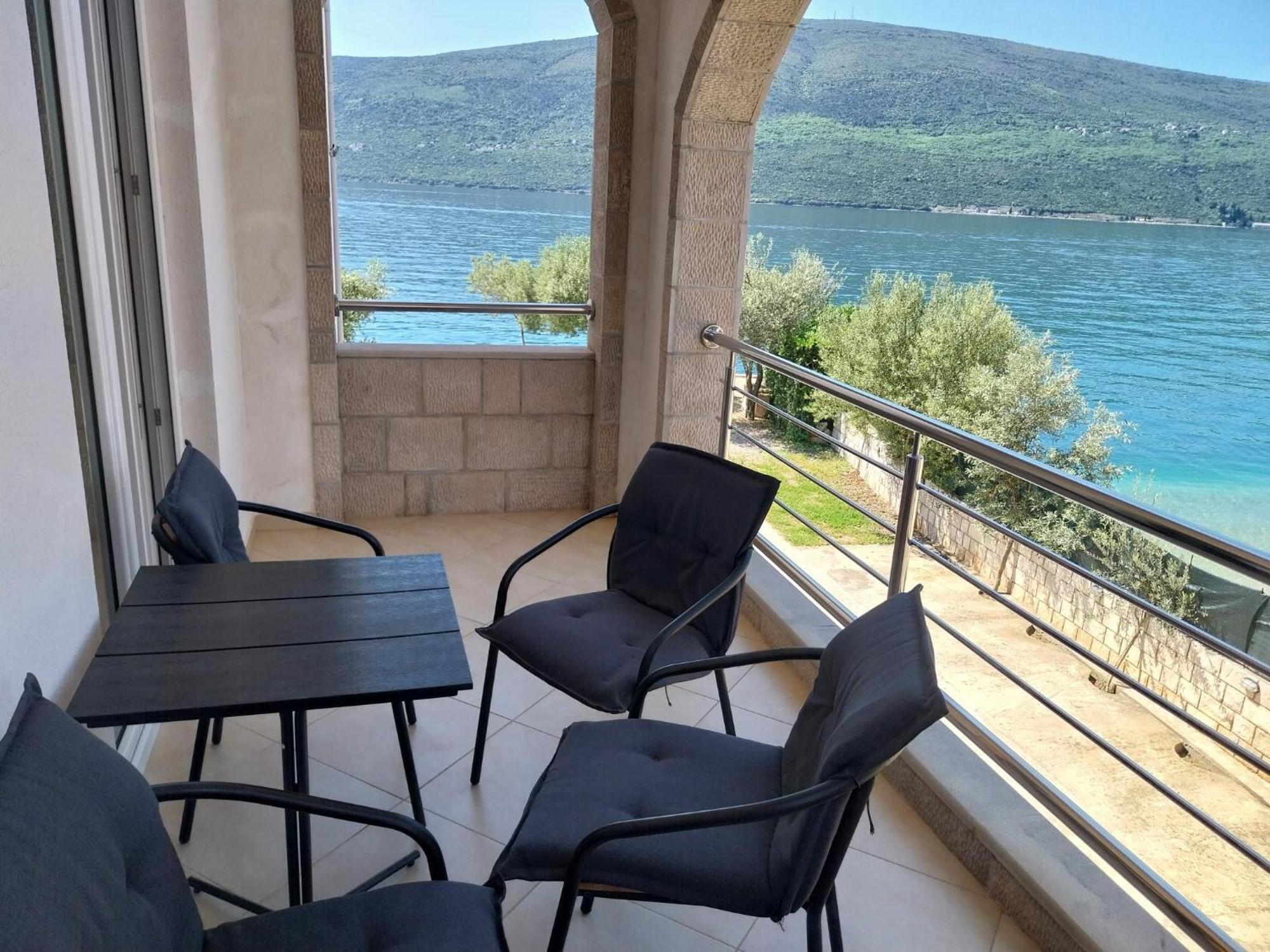 Apartments Villa Danilovic Herceg Novi Buitenkant foto