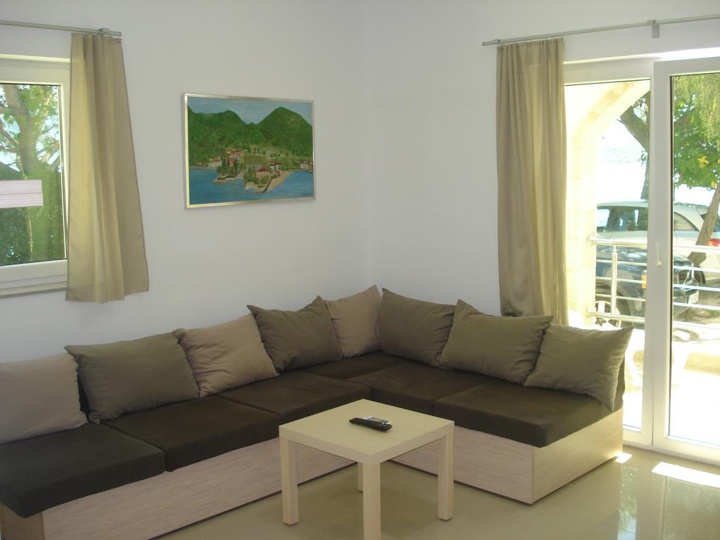 Apartments Villa Danilovic Herceg Novi Kamer foto